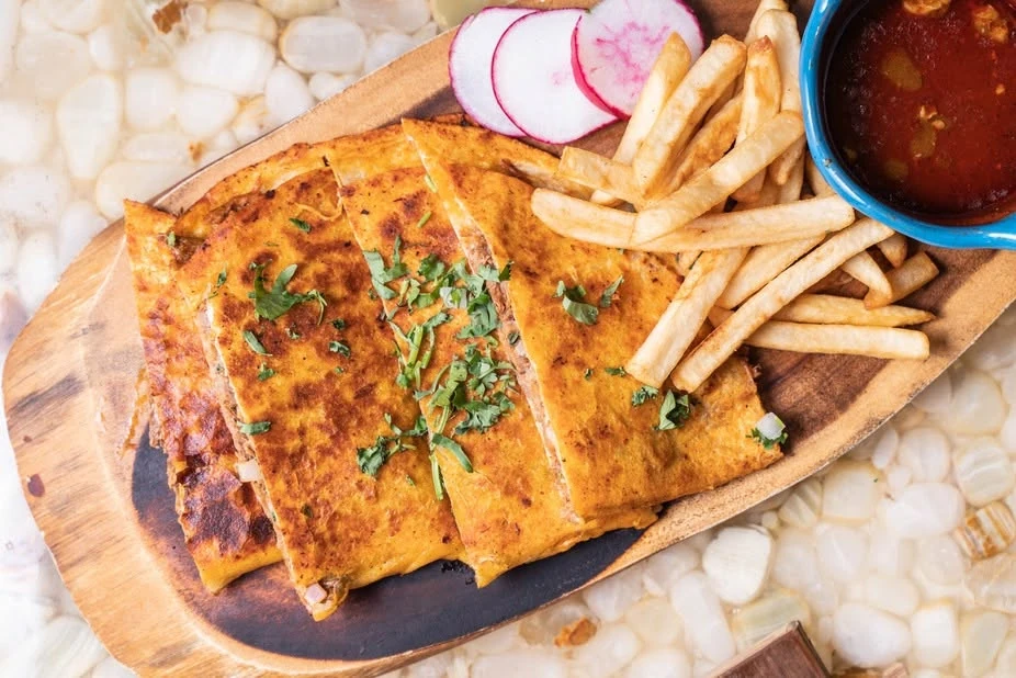 Quesadilla with fries