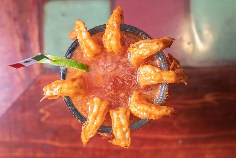 Shrimp cocktail with lime