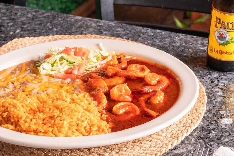 Shrimp with rice and beans