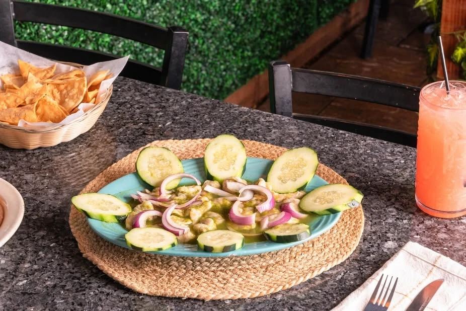 Seafood plate with lime and cucumber